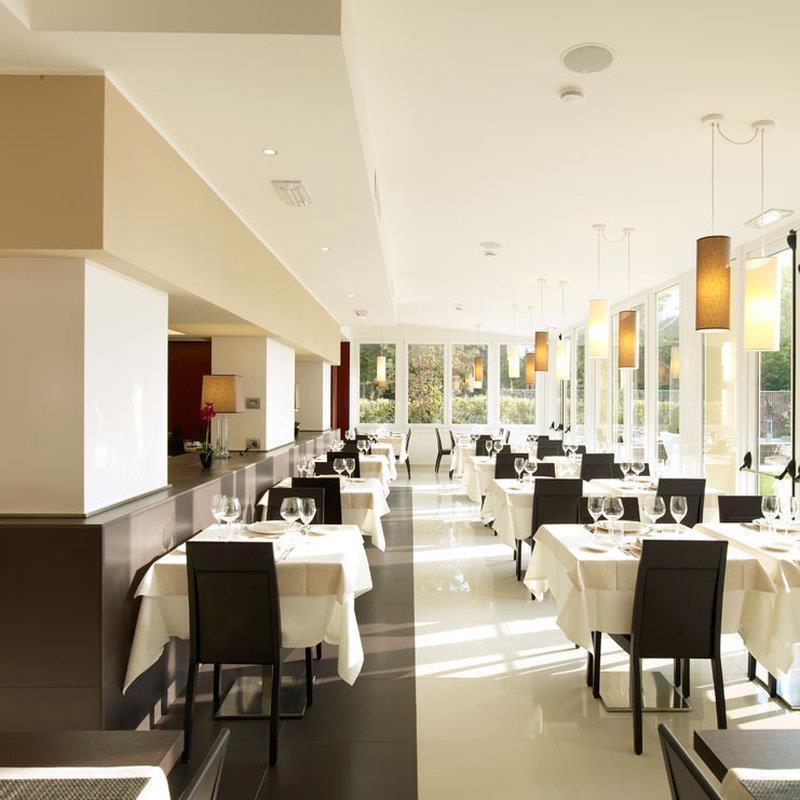 Virginia Palace Hotel غراباغناته ميلانيزي المطعم الصورة