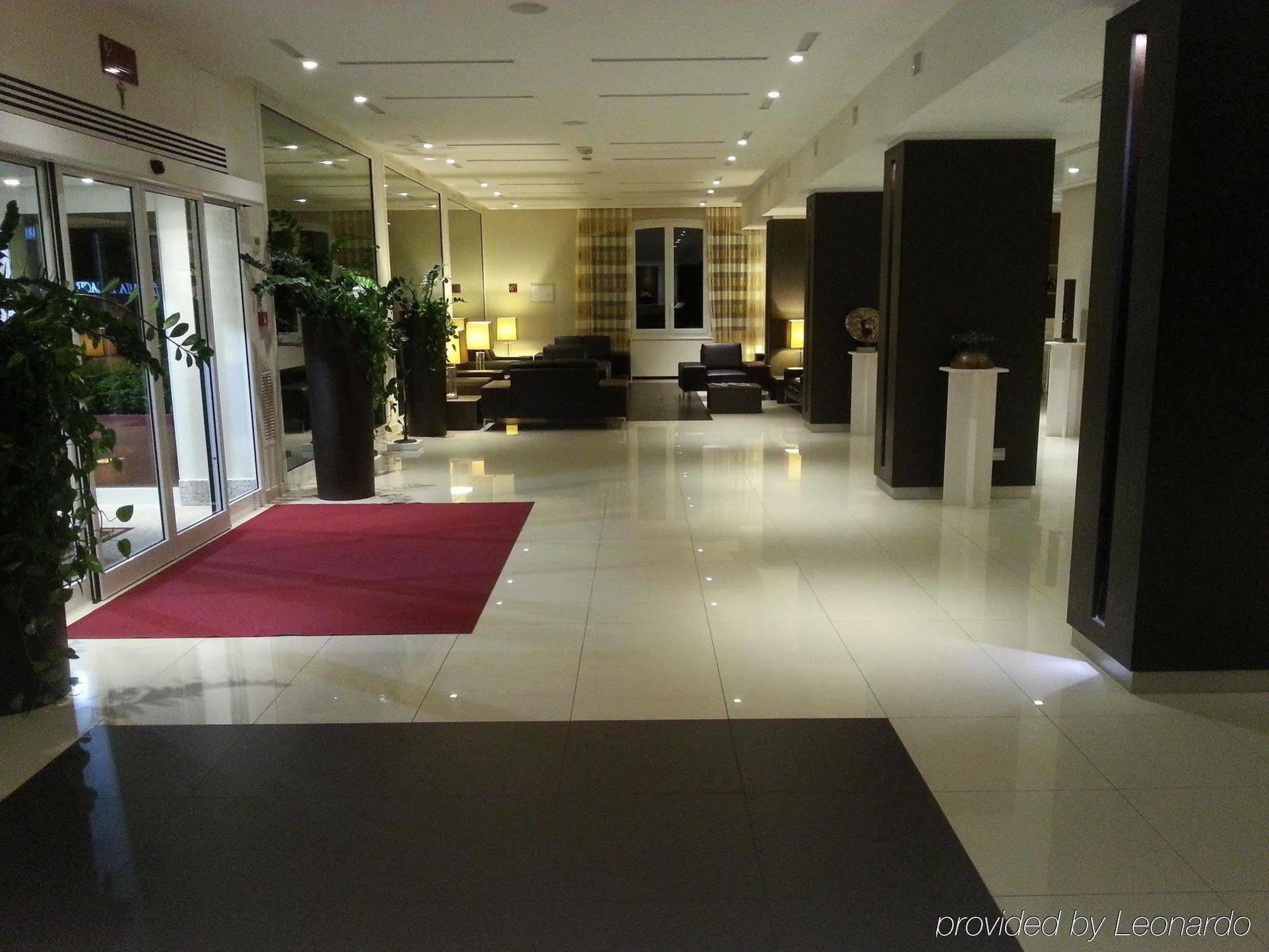 Virginia Palace Hotel غراباغناته ميلانيزي المظهر الخارجي الصورة