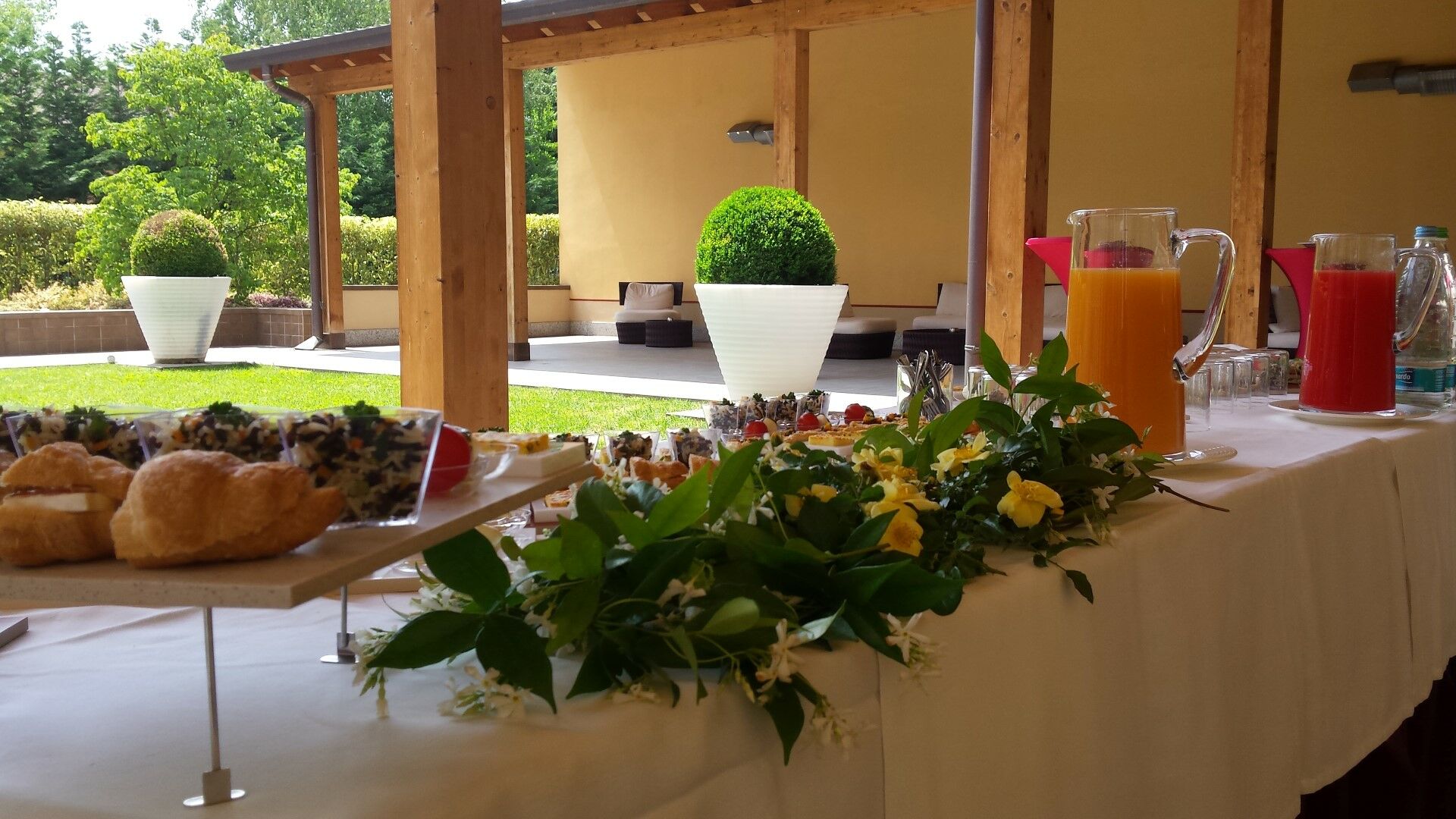 Virginia Palace Hotel غراباغناته ميلانيزي المظهر الخارجي الصورة